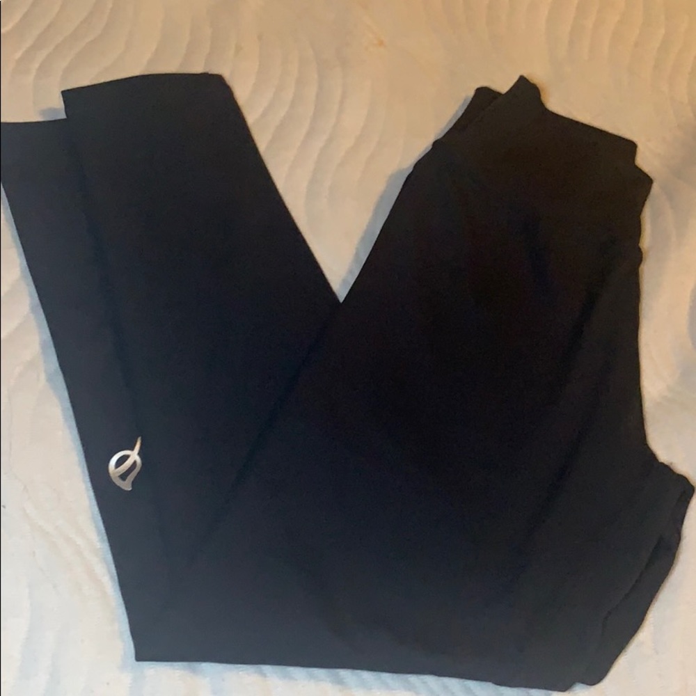 Black leggings